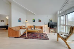 Holiday home with barbecue & terrace - Image 3