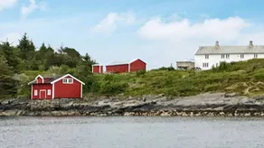 Holiday home with garden - Image 2