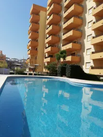 Family-oriented charming holiday apartment with terrace, garden & pool | Mountain view | Next to the beach - Image 3