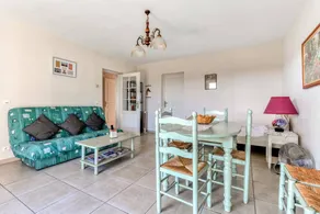 Holiday home with BBQ, garden & terrace | Mountain view - Image 5