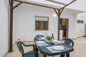 Apartment with barbeque & terrace - Image 4