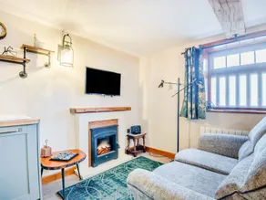Family-oriented cottage with garden & barbeque | River view | Pet-friendly - Image 2