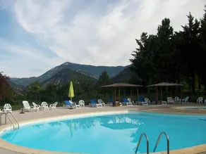 Holiday home with terrace & heated pool - Image 3