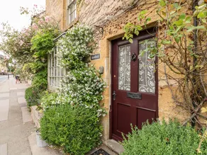 Family-friendly cottage with garden | Pet-friendly - Image 2