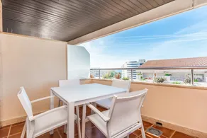 Apartamento con jacuzzi, terraza y piscina - Image 4
