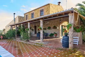 Familienfreundliches gemütliches Ferienhaus mit privatem Pool, Garten und Terrasse | Bergblick | Haustiere erlaubt - Image 2