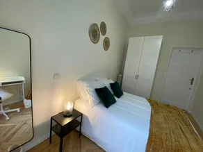 Beautiful dedicated room | Next to Plaza de Cibeles - Image 5