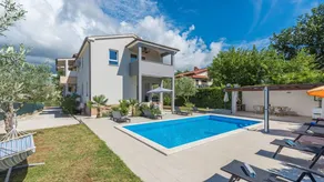 Apartment with terrace, garden & BBQ - Image 5