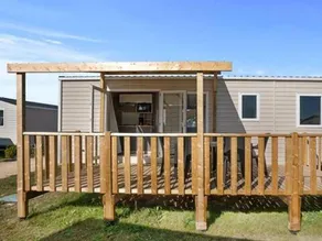 Mobile home with heated pool & terrace - Image 4