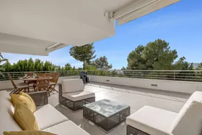 Family-oriented pleasant villa with pool, garden & barbeque | Panoramic view - Image 4