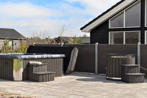 Ferienhaus mit Sauna, Garten und Terrasse - Image 4