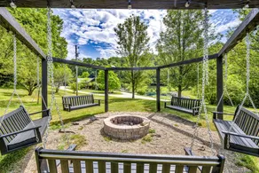 Fantastic Cabin with Private Cinema, Hot-tub and Fireplace in Sarahsville, Ohio - Image 4