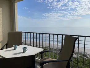 Appartement en copropriété avec piscine chauffée | Vue mer - Image 2