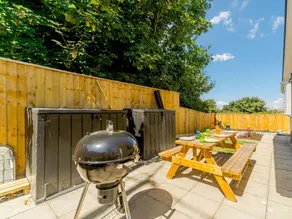 Cottage with barbecue, terrace & hot tub | Water view - Image 5