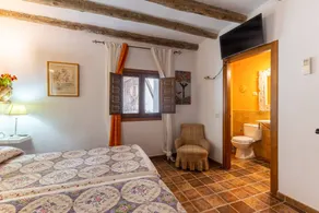 Pleasant dedicated room with BBQ & garden | Pet-friendly - Image 2