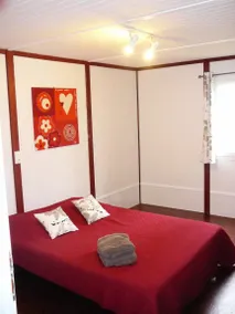 The Musketeers Chalets - Chalet 2 to 5 people - 2 person. included in the price - Image 5