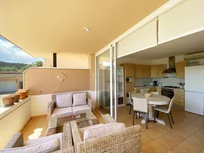 Fully equipped flat with pool - Image 4