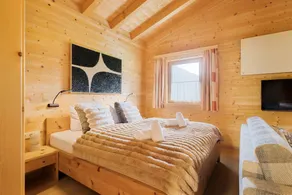 Holiday home with pool & terrace | Mountain view - Image 4