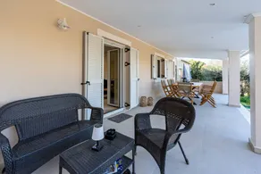 Apartment with garden, BBQ & terrace | Mountain view - Image 3