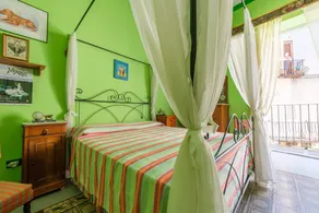 Chambre privée avec internet haut débit et terrasse | Vue ville - Image 3