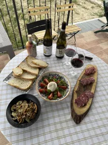 Uma Casanatura Glamping and Wine - Agriturismo: Lodge Malina - Glamping Lodge esclusivo con Terrazza e Vasca Idromassaggio - Image 5