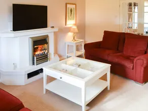Family-oriented charming cottage with garden - Image 3