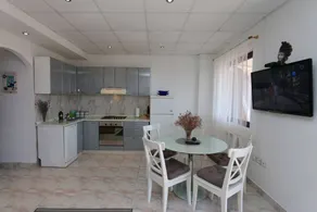 Apartment with barbeque & terrace | Sea view - Image 4
