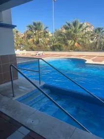 Voll ausgestattetes Apartment mit Terrasse und Pool | Meerblick | Nah am Strand | Perfekt für die Arbeit von Zuhause | Haustierfreundlich - Image 5