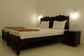 Private room with garden - Image 2
