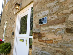 Family-oriented cottage with garden & hot tub | Dogs allowed - Image 5