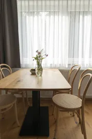 Apartment with garden, barbeque & terrace - Image 4