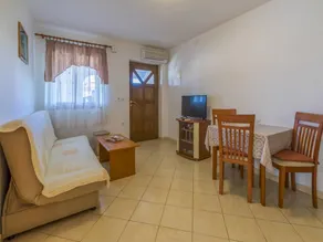 Holiday apartment with barbecue | Next to the beach - Image 4