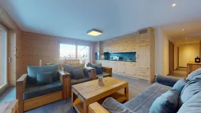 Flat with garden & terrace - Image 5