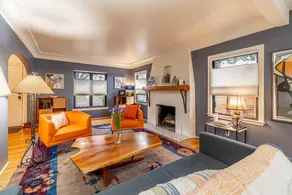 Spacious Reno Retreat with Backyard, EV Charger & Dedicated Workspace - Image 2