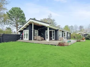 Family-friendly charming holiday home with terrace, sauna & garden | Next to the beach | Pets are welcome - Image 5