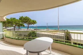 Apartment 'Super Beach 2' with Sea View, Balcony and Wi-Fi - Image 2