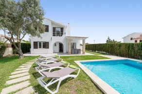 Fully equipped villa with terrace, private pool & garden | Perfect for remote work - Image 2