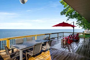 Glorious Cottage with Amazing Sights in Leamington, Ontario - Image 5