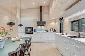 Holiday home with barbecue & terrace - Image 5