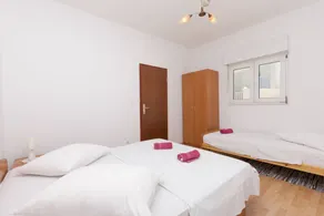 Holiday apartment with barbecue | Sea view - Image 5