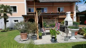Child-friendly beautiful holiday apartment with terrace, barbeque & garden - Image 2