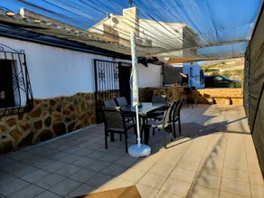 Kinderfreundliche Wohnung mit Terrasse, Pool und Grill | Bergblick - Image 2