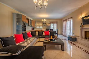Child-friendly holiday apartment with hot tub - Image 5