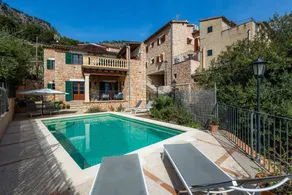 Fully equipped wonderful house with garden, private pool & terrace | Garden view - Image 2
