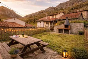 Ferienwohnung mit Terrasse und Grill | Bergblick - Image 3