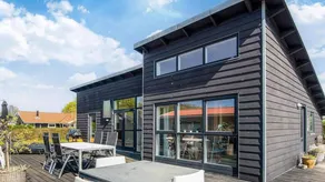 House with hot tub, terrace & sauna - Image 3