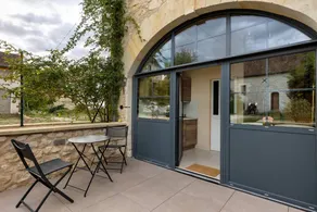 Casa con giardino, terrazza e idromassaggio | Vista sul giardino - Image 2