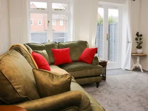 Merveilleux cottage adapté aux familles avec jardin et terrasse | Avec animaux admis - Image 4