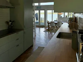 Child-friendly beautiful holiday home with terrace, garden & BBQ | Sea view - Image 5