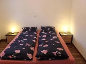 Holiday apartment with garden - Image 4
